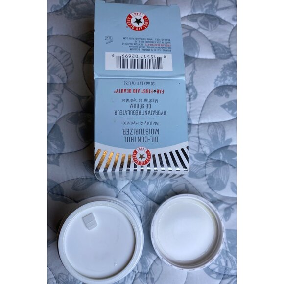 First Aid Beauty Ultra Repair Oil-Control Moisturizer 1.7 fl. oz., NIB - Picture 2 of 5